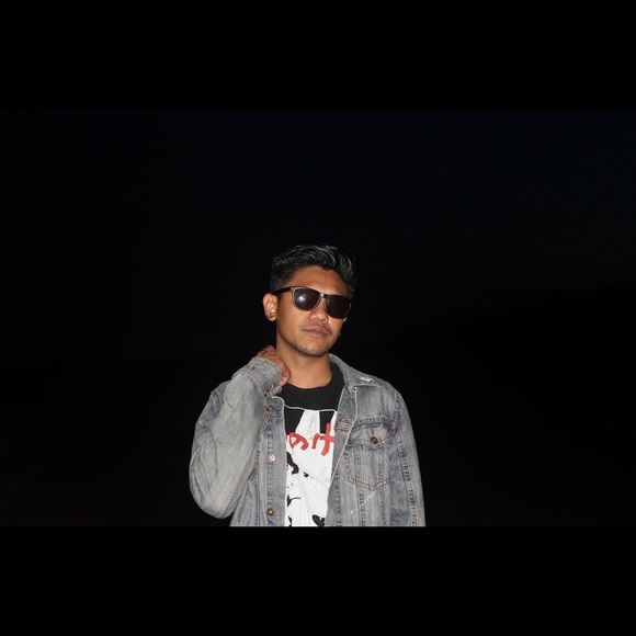 Meet your Posher, Dean - Picture 1 of 1